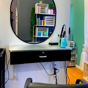 Berkeley Wall Mount Styling Station